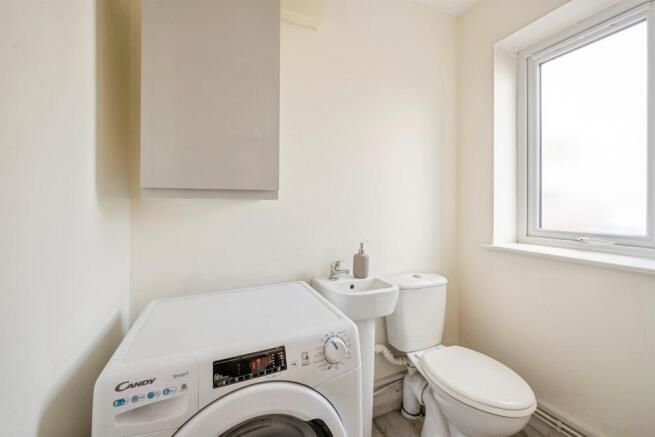 3 bed Terraced for sale Image 7