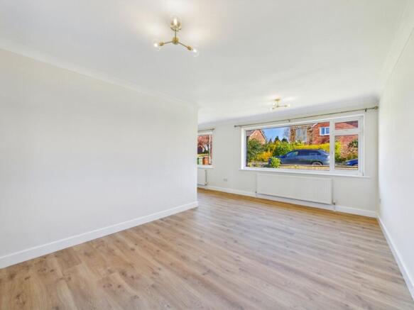 CAM01738G0-PR0149-STILL001