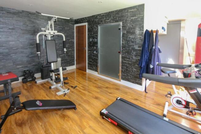Photo 15