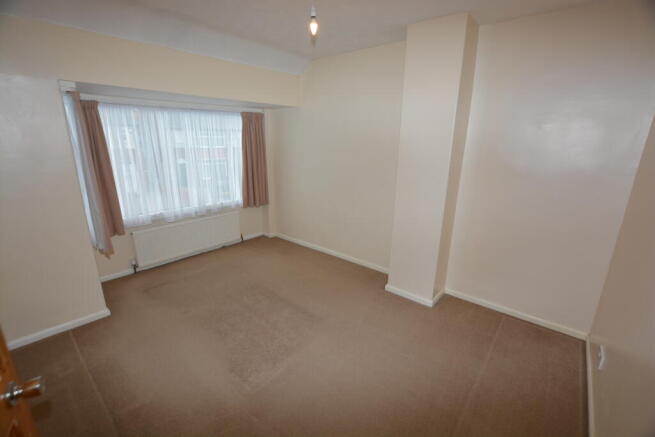 3 bed Semi-Detached to rent Image 6