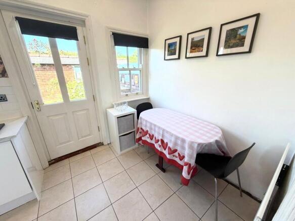 2 bed Terraced for sale Image 5
