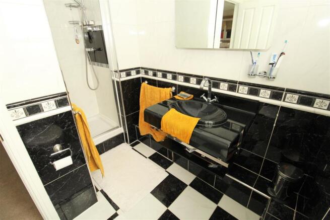 EnSuite1.JPG