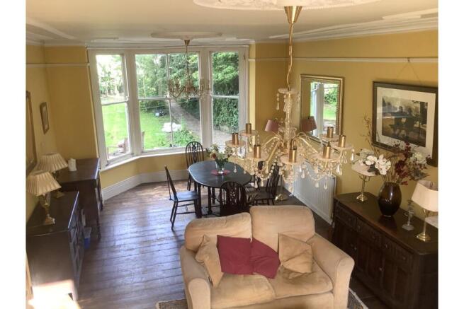 4 bed Detached for sale Image 8