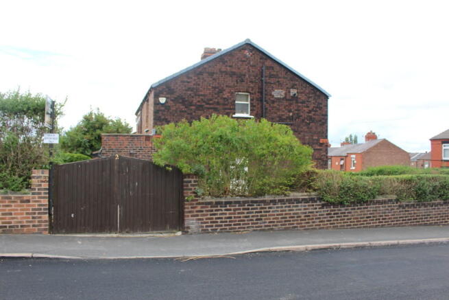 Photo 3