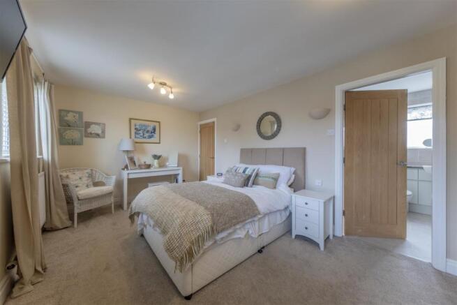 51 Delamere Park Way-016.JPG