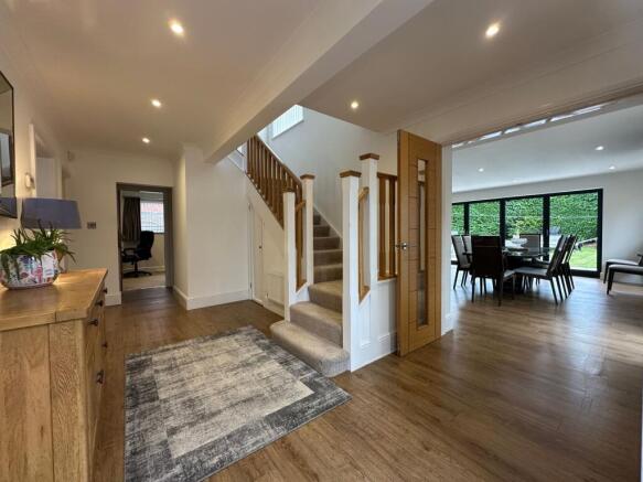 3 bed Detached for sale Image 10