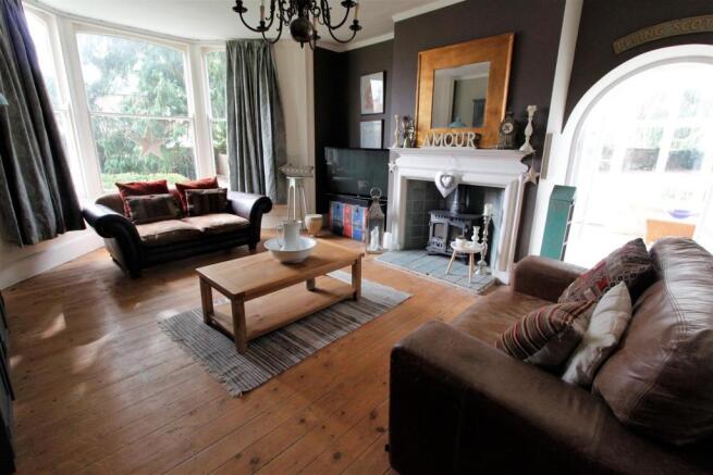 Sitting Room.JPG