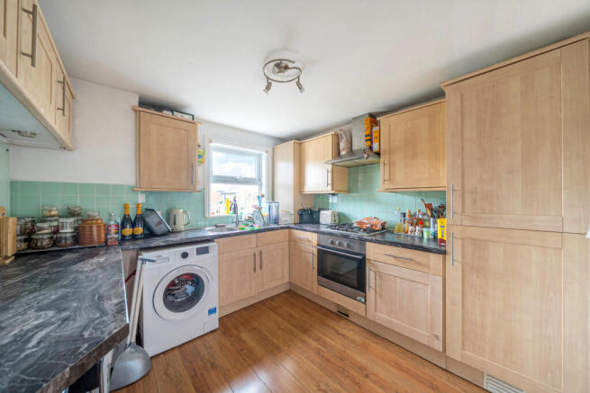 1424108-15-69b758...