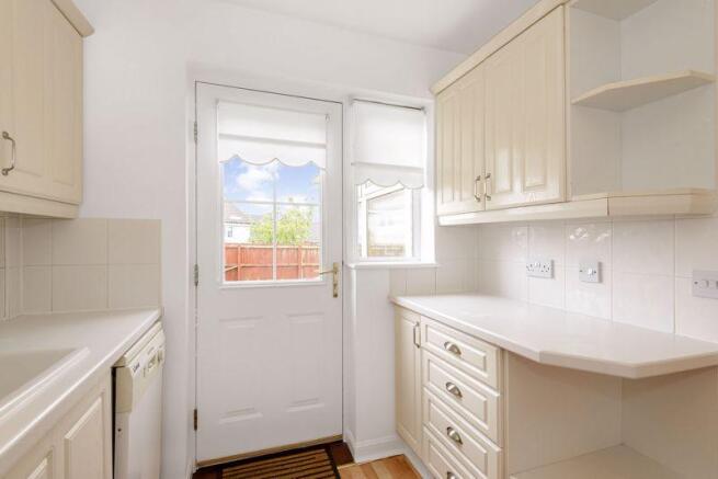 Kitchen (2)