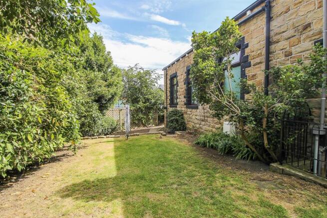 4 bed Detached for sale Image 12