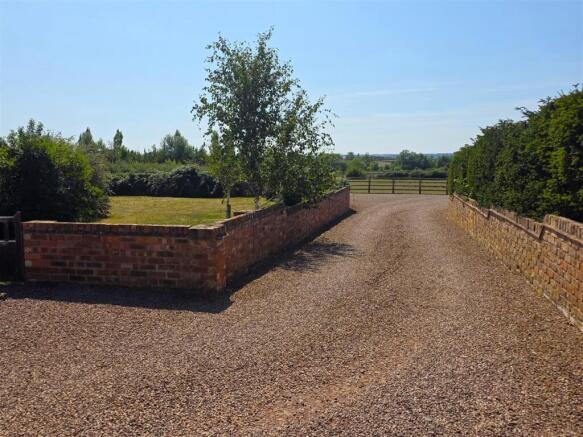 Driveway.jpg