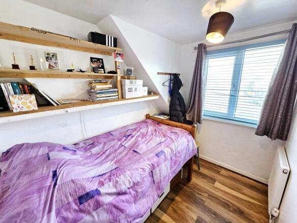 3 bed Semi-Detached for sale Image 12