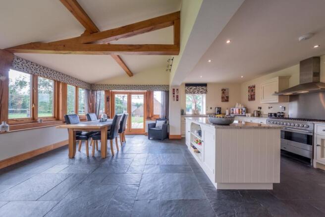 Open Plan Family Breakfast Kitchen