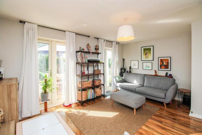 OPEN PLAN LOUNGE KITCHEN DINER