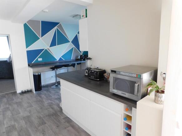 Kitchen 6