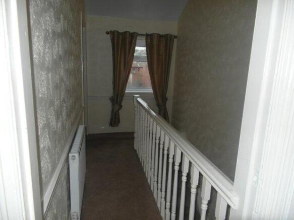 FIRST FLOOR LANDING