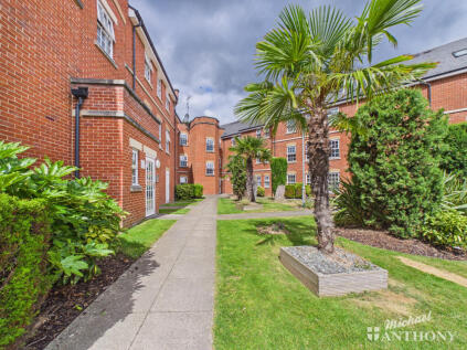 Florey Gardens, Aylesbury