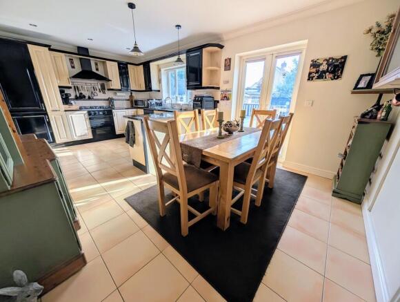 PXL_20250915_1529...