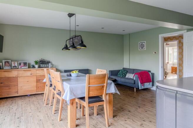 Kitchen Diner/Family Room