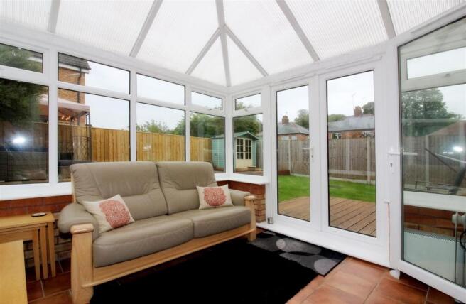 7009_Cawthorn Close.