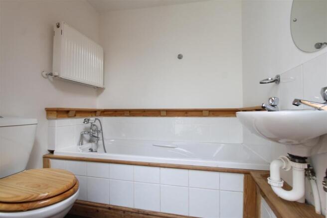 Ground Floor Bathroo