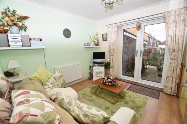 RECEPTION/BEDROOM
