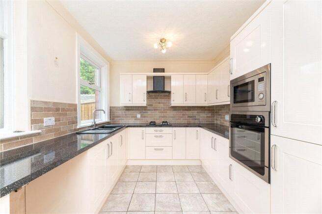 2 bed Semi-Detached for sale Image 5