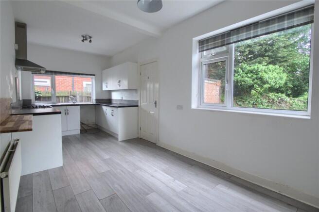 4 bed Detached for sale Image 4