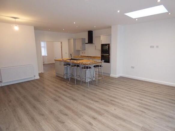 Kitchen b