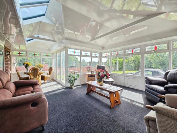 2 bed Bungalow for sale Image 4