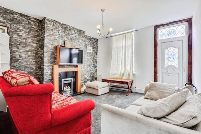 3 bed Semi-Detached for sale Image 4