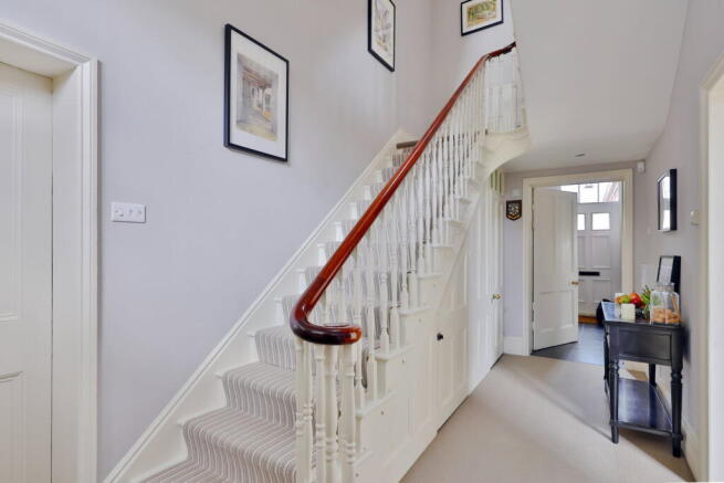 6 bed Detached for sale Image 6