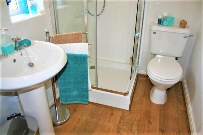 En-Suite Bathroom