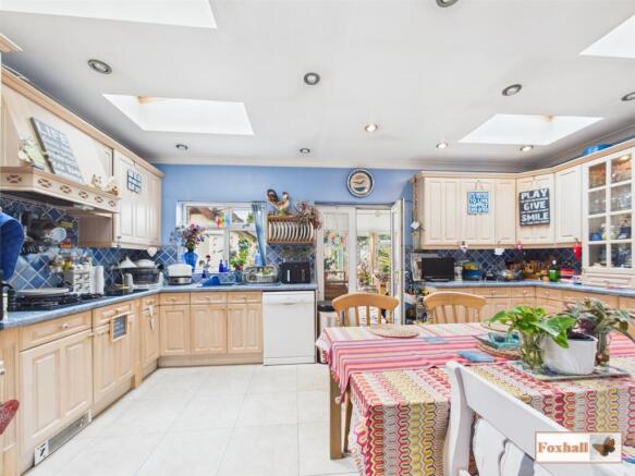 Kitchen / Breakfast Room