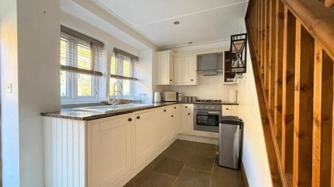2 bed Terraced for sale Image 9