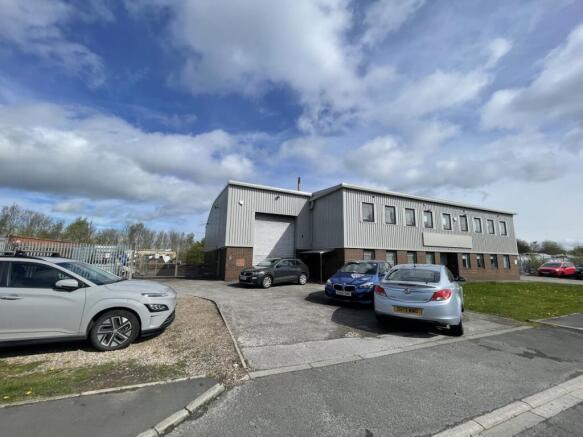 Supreme House side left.jpg