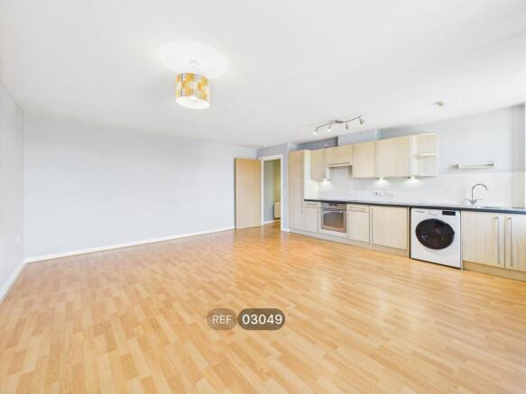 2 bed Apartment to rent Image 5