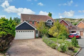 31, Tas Combe Way, Eastbourne BN20 9JA