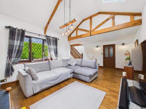4 bed Detached for sale Image 5