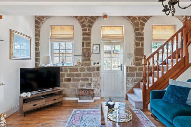 4 bed Barn Conversion for sale Image 8