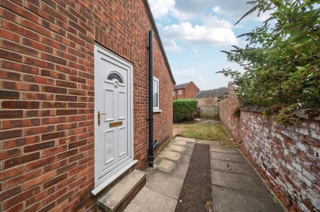 1 bed Semi-Detached Bungalow for sale Image 5