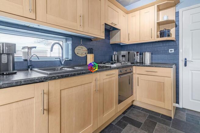 3 bed Detached for sale Image 8