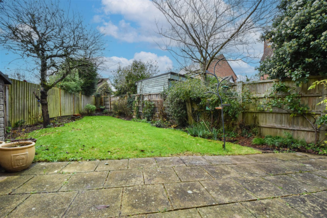 6, Moorescroft, Kelvedon Hatch, Brentwood photo 4