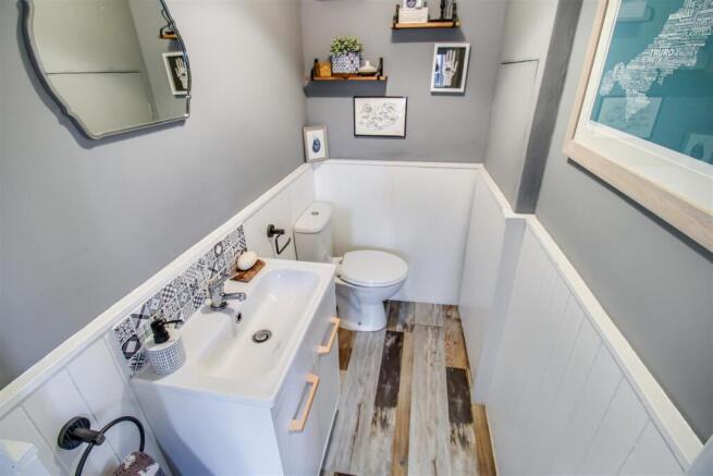 3 bed Semi-Detached for sale Image 7
