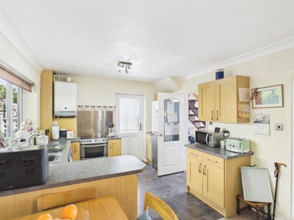 3 bed Semi-Detached for sale Image 6