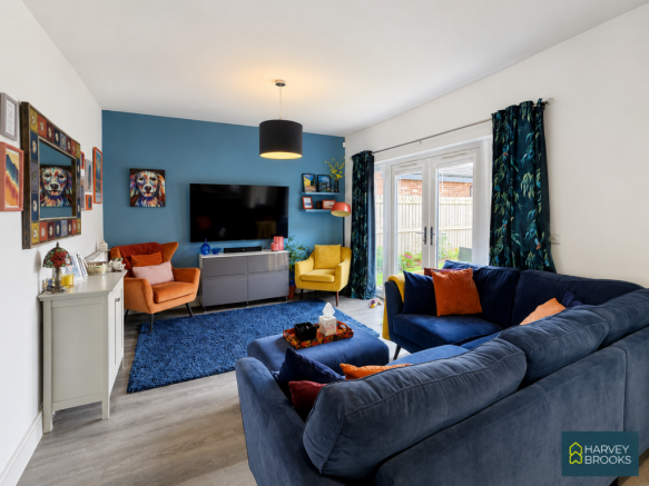 5 bed Detached for sale Image 6