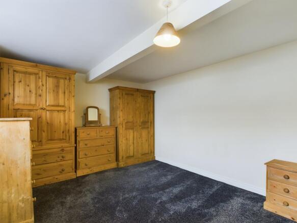 1 bed Duplex to rent Image 6