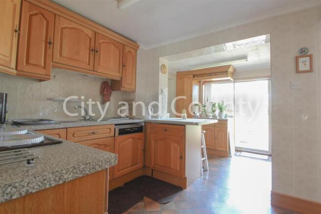 Kitchen Breakfast room.jpg