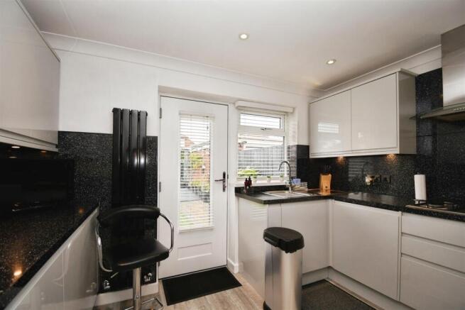 fcc081f0-U 20 20 282 29.JPG