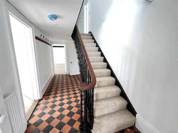 Entrance Hallway.jpeg